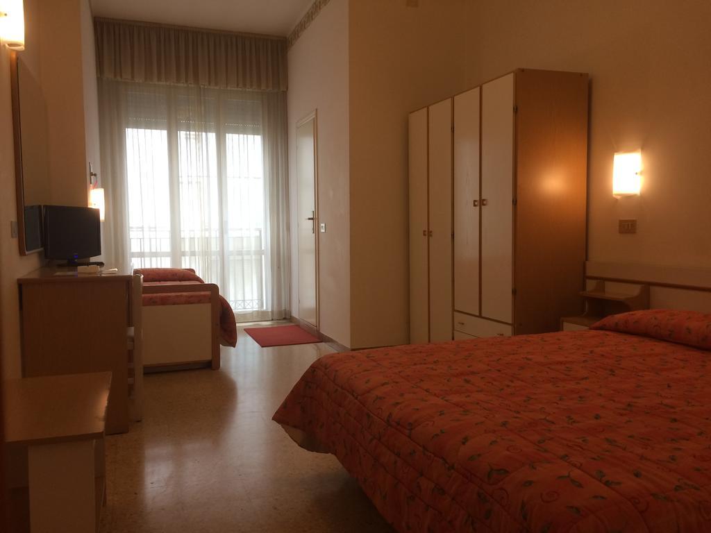 Hotel Cobalto Rimini Zimmer foto